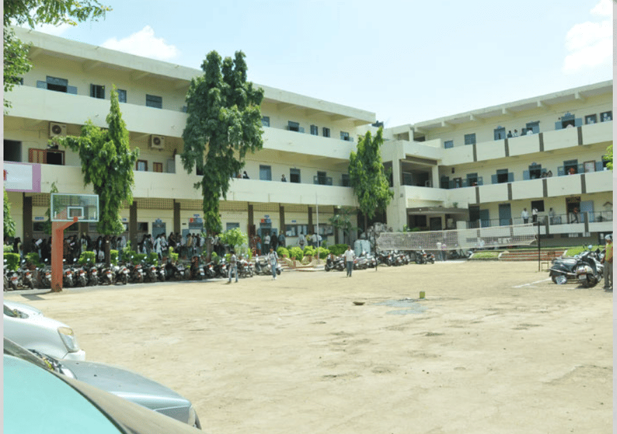Bharatiya Mahavidyalaya Amravati College Campus photo 4